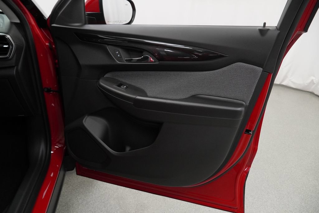 New 2026 Chevrolet TrailBlazer LT w/ LT Cold Weather Package FWD image 27