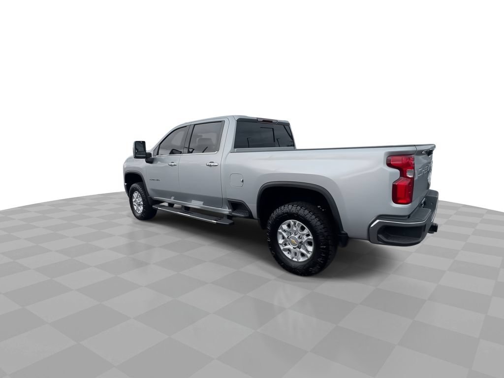 Used 2021 Chevrolet Silverado 3500 LTZ w/ LTZ Convenience Package AWD/4WD image 6