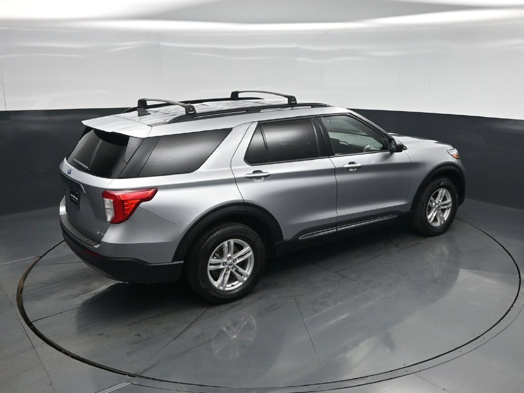 Certified 2022 Ford Explorer XLT w/ Equipment Group 202A AWD/4WD image 36