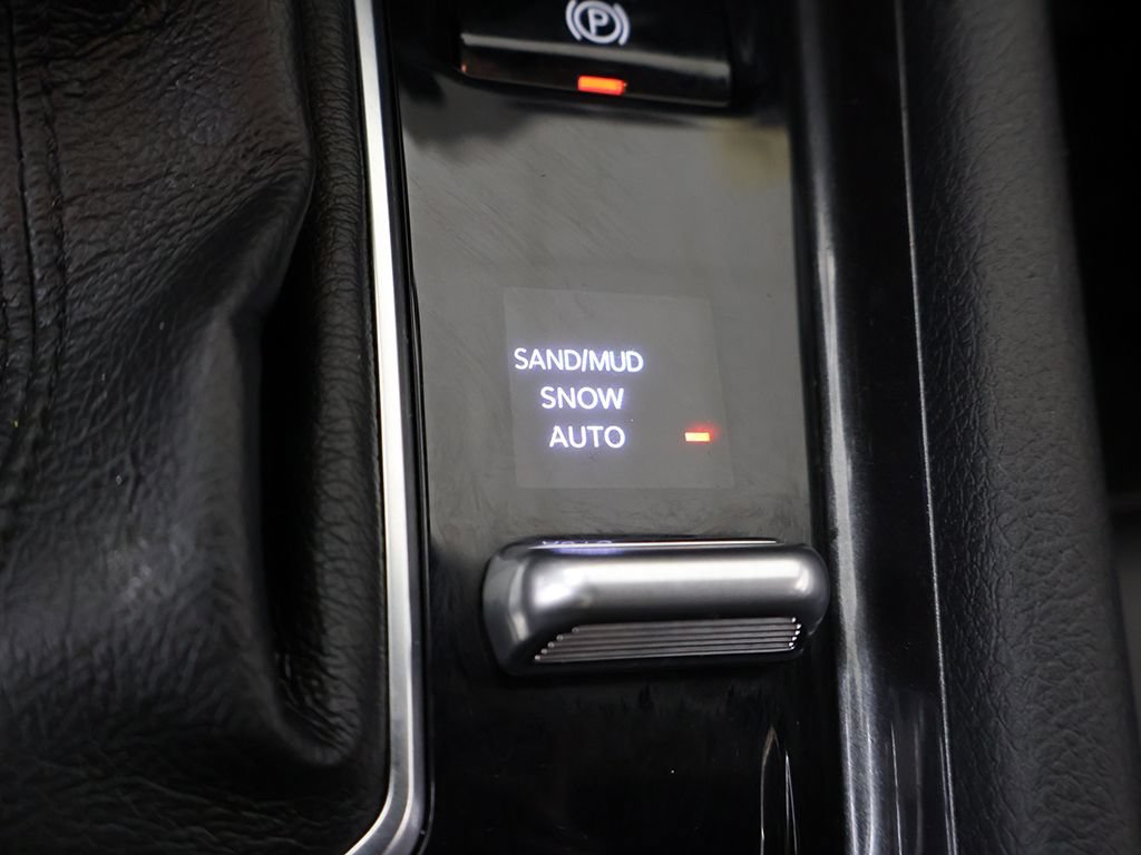 Used 2024 Jeep Compass Latitude w/ Sun and Sound Group AWD/4WD image 51