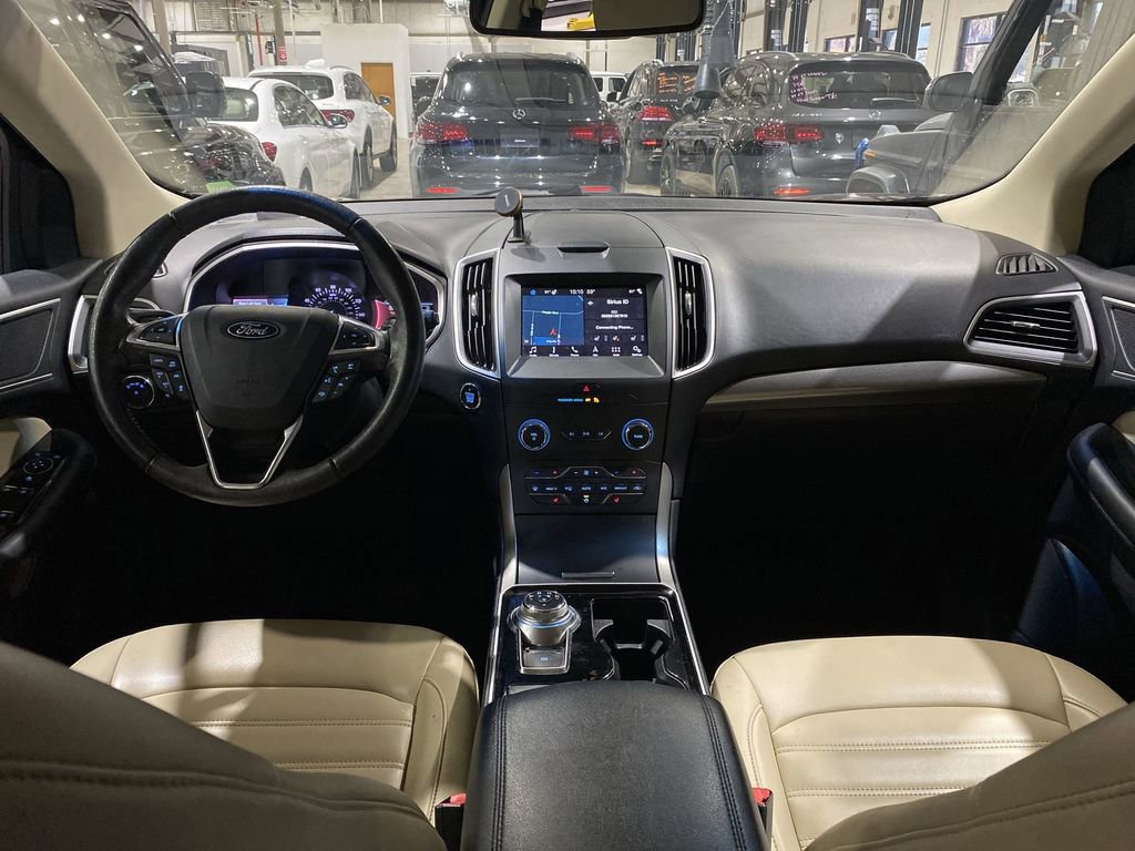 Used 2019 Ford Edge SEL w/ Equipment Group 201A image 2