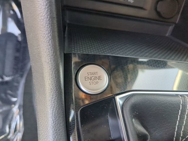 Certified 2025 Volkswagen Taos S FWD image 27