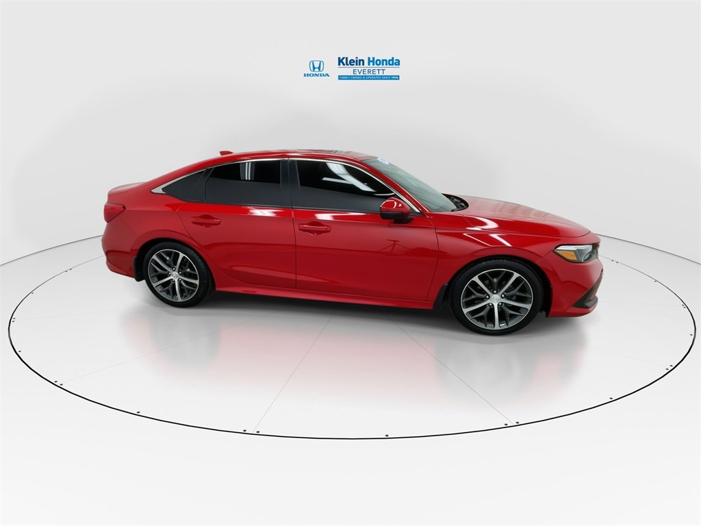 Used 2022 Honda Civic Touring image 3