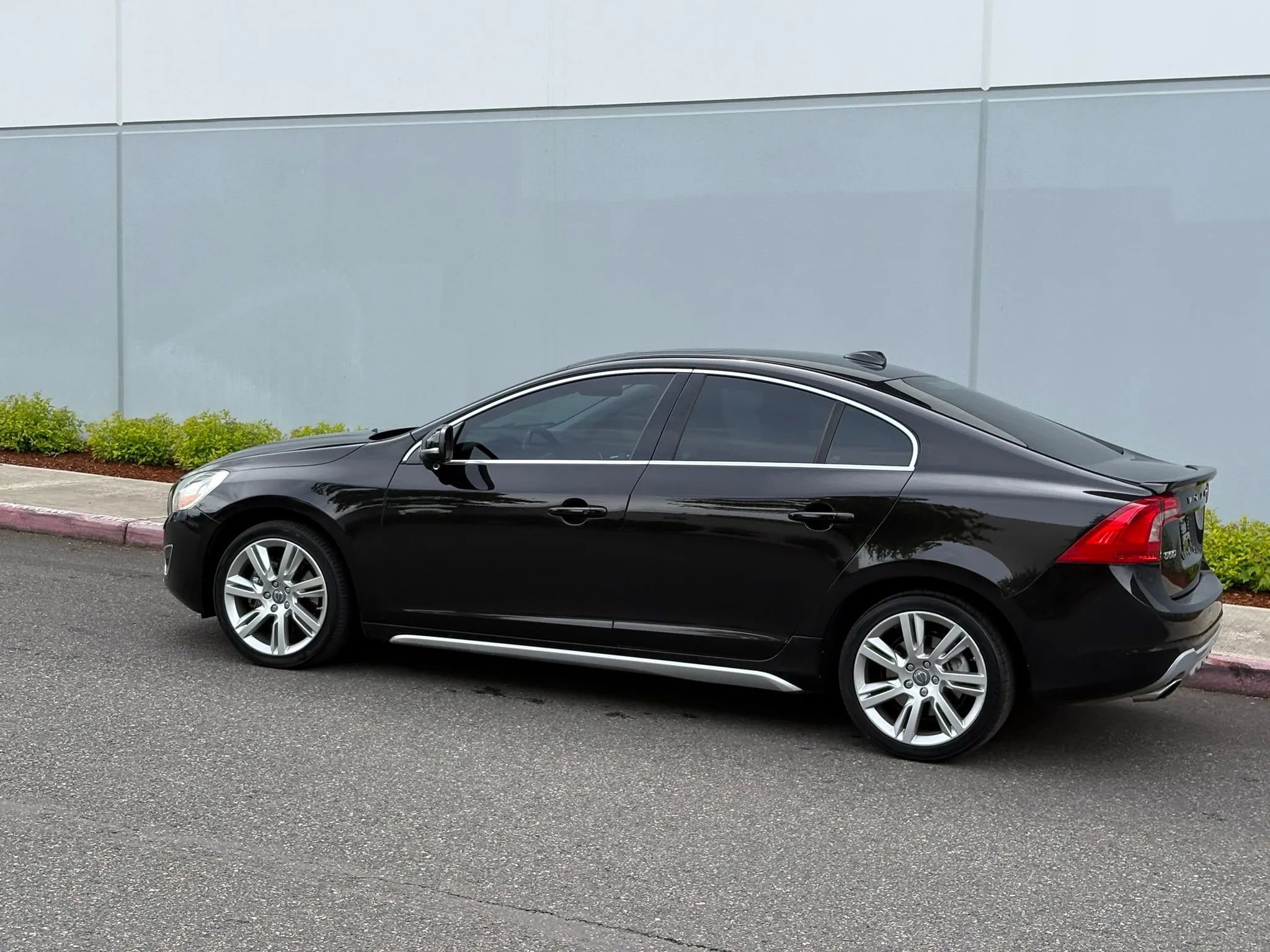 Used 2012 Volvo S60 T5 FWD image 3