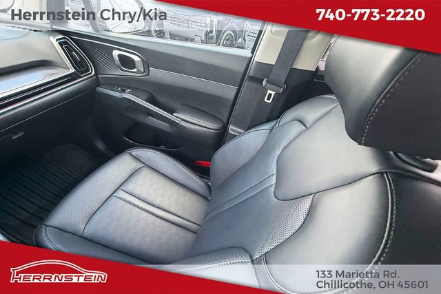 Used 2025 Kia Sorento S AWD/4WD image 11