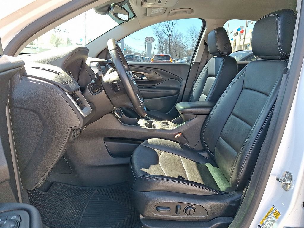 Used 2022 GMC Terrain SLT AWD/4WD image 14