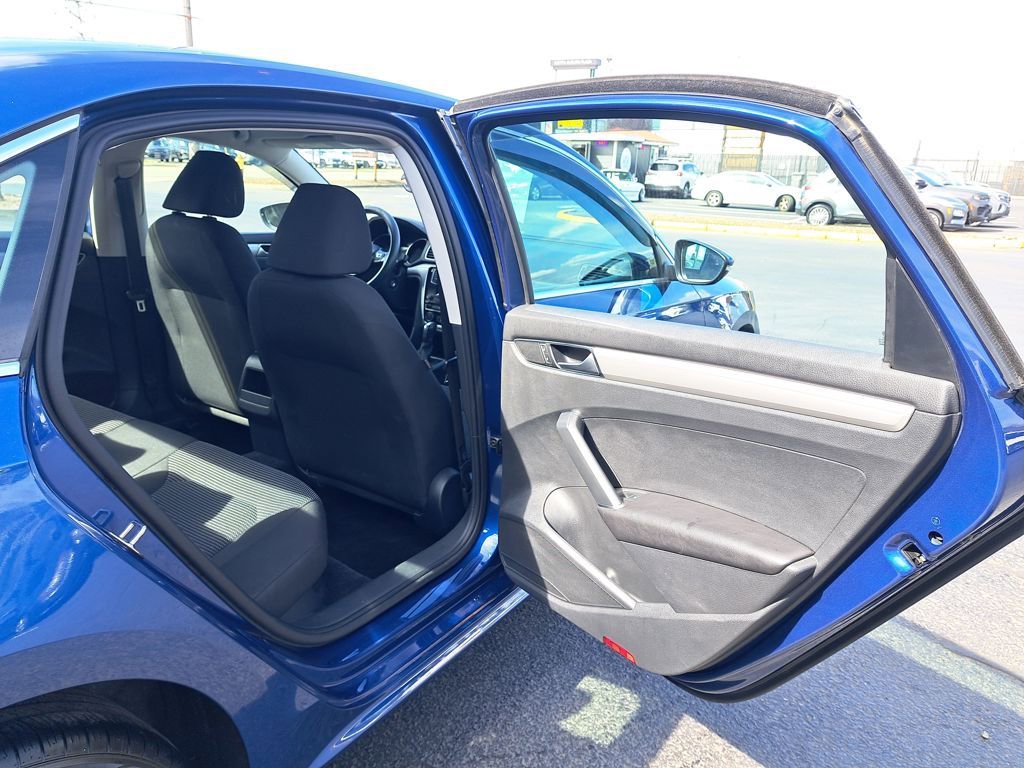 Used 2016 Volkswagen Passat 1.8T S image 14