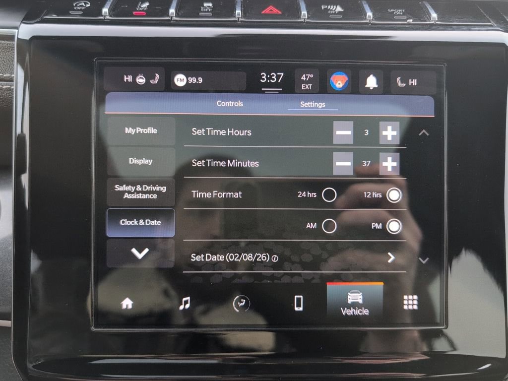 Used 2023 Jeep Grand Cherokee Altitude image 42