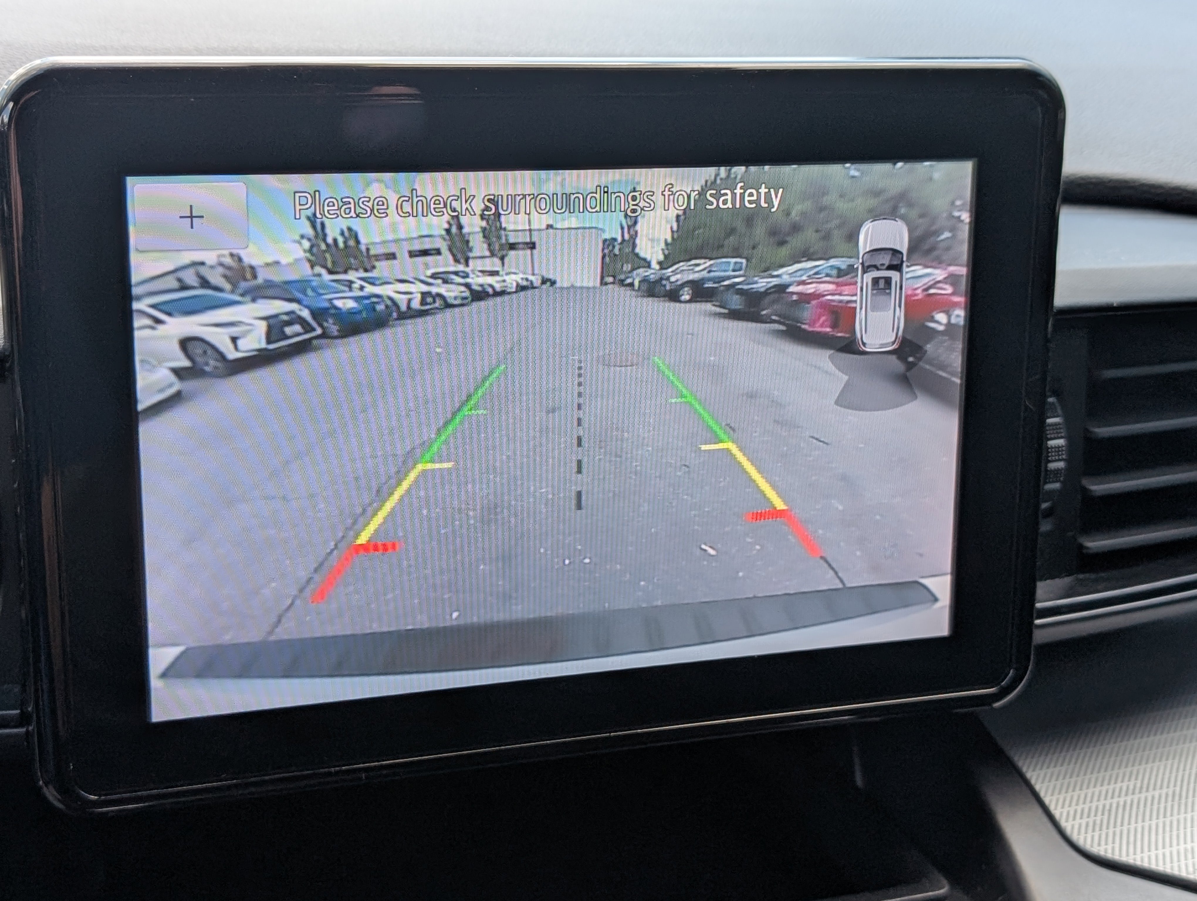 Used 2020 Ford Explorer XLT image 29