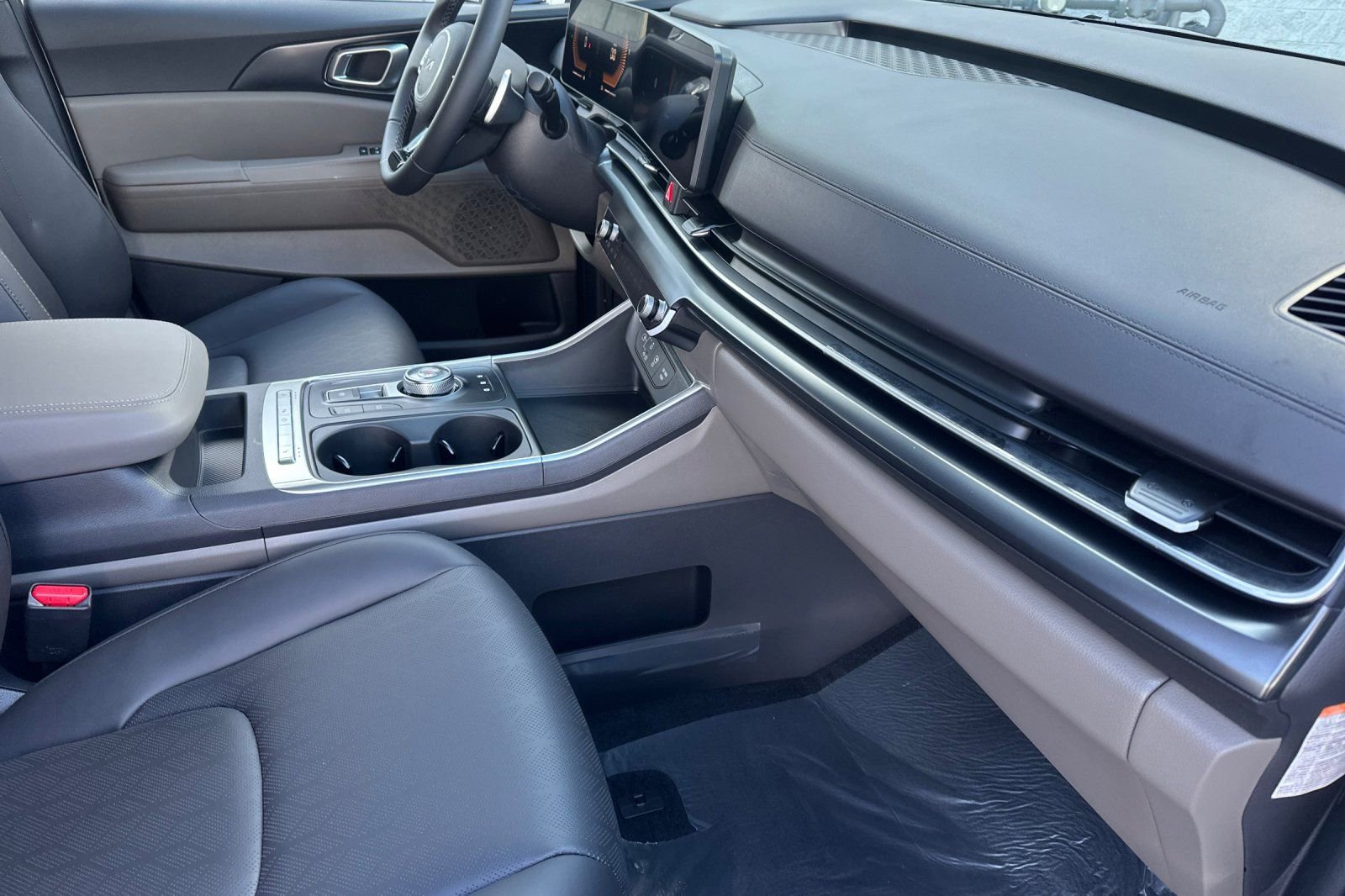 New 2026 Kia Carnival LXS image 17