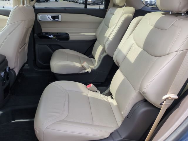 Used 2021 Ford Explorer Platinum w/ Equipment Group 601A image 31
