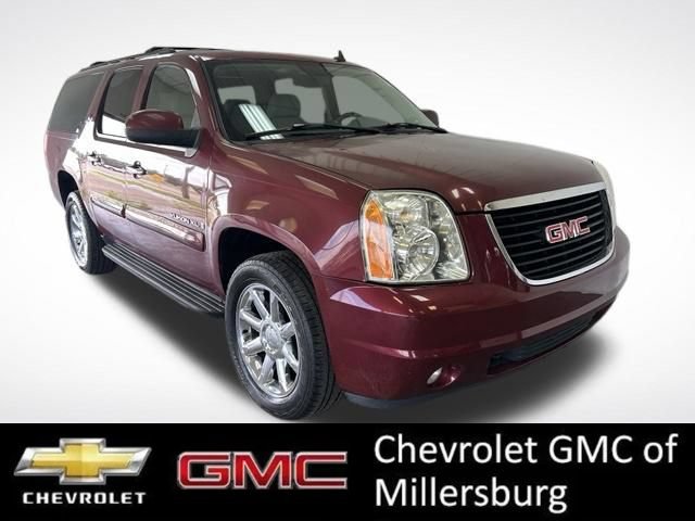 Used 2008 GMC Yukon XL SLT w/ SLT Preferred Equipment Group AWD/4WD image 1
