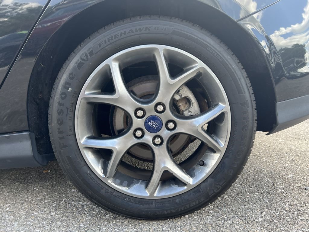 Used 2014 Ford Focus SE w/ Equipment Group 201A image 18