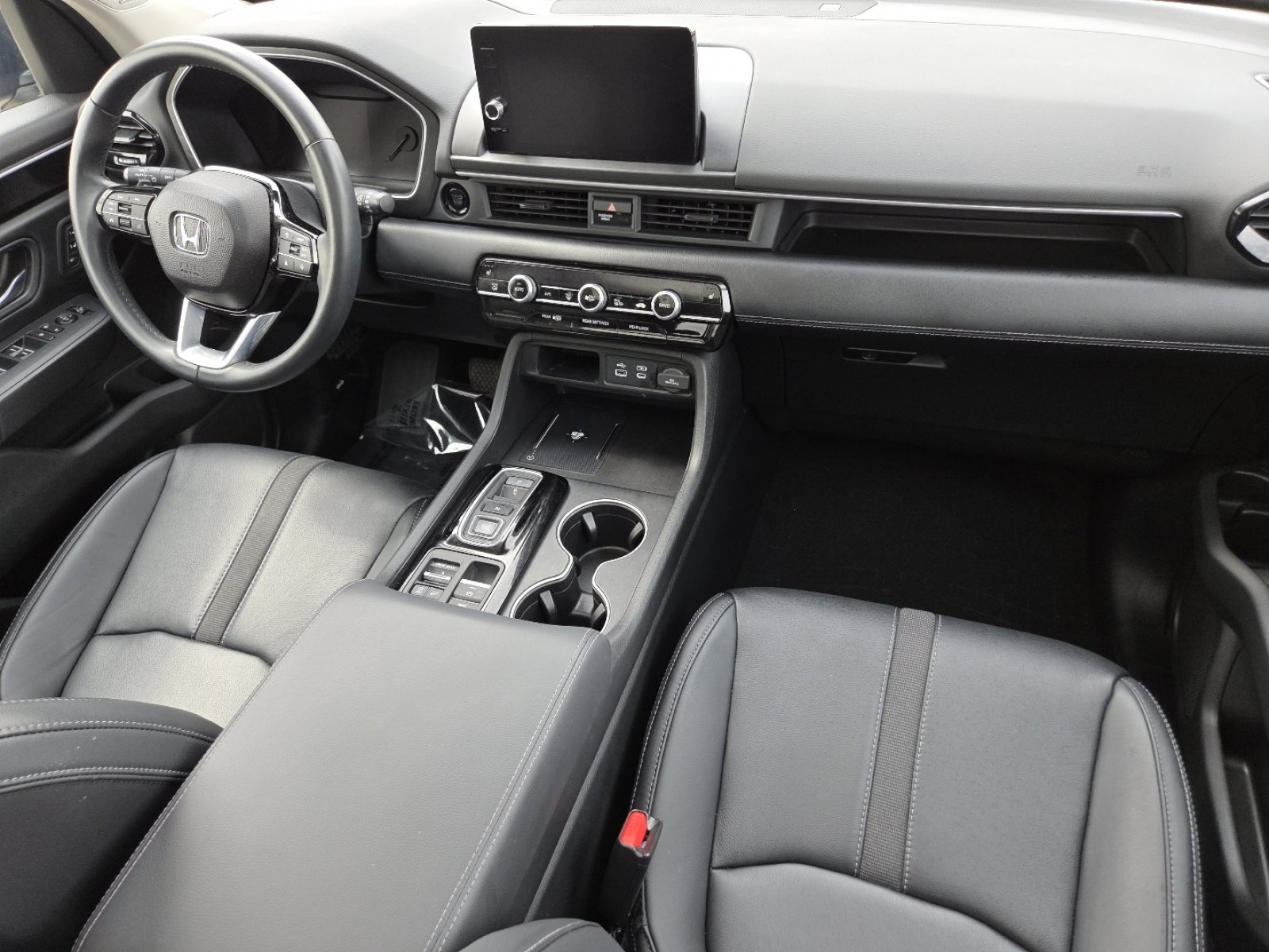 Certified 2025 Honda Pilot Touring image 29