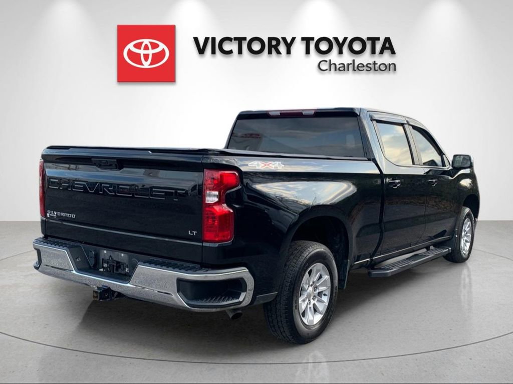 Used 2023 Chevrolet Silverado 1500 LT AWD/4WD image 7