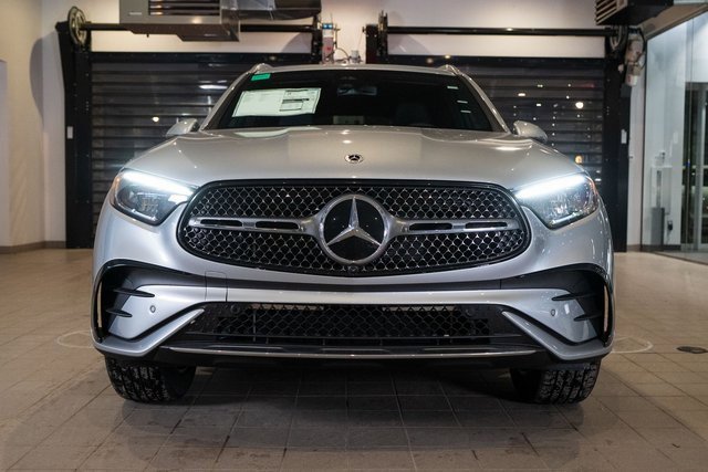 New 2026 Mercedes-Benz GLC 300 4MATIC image 2