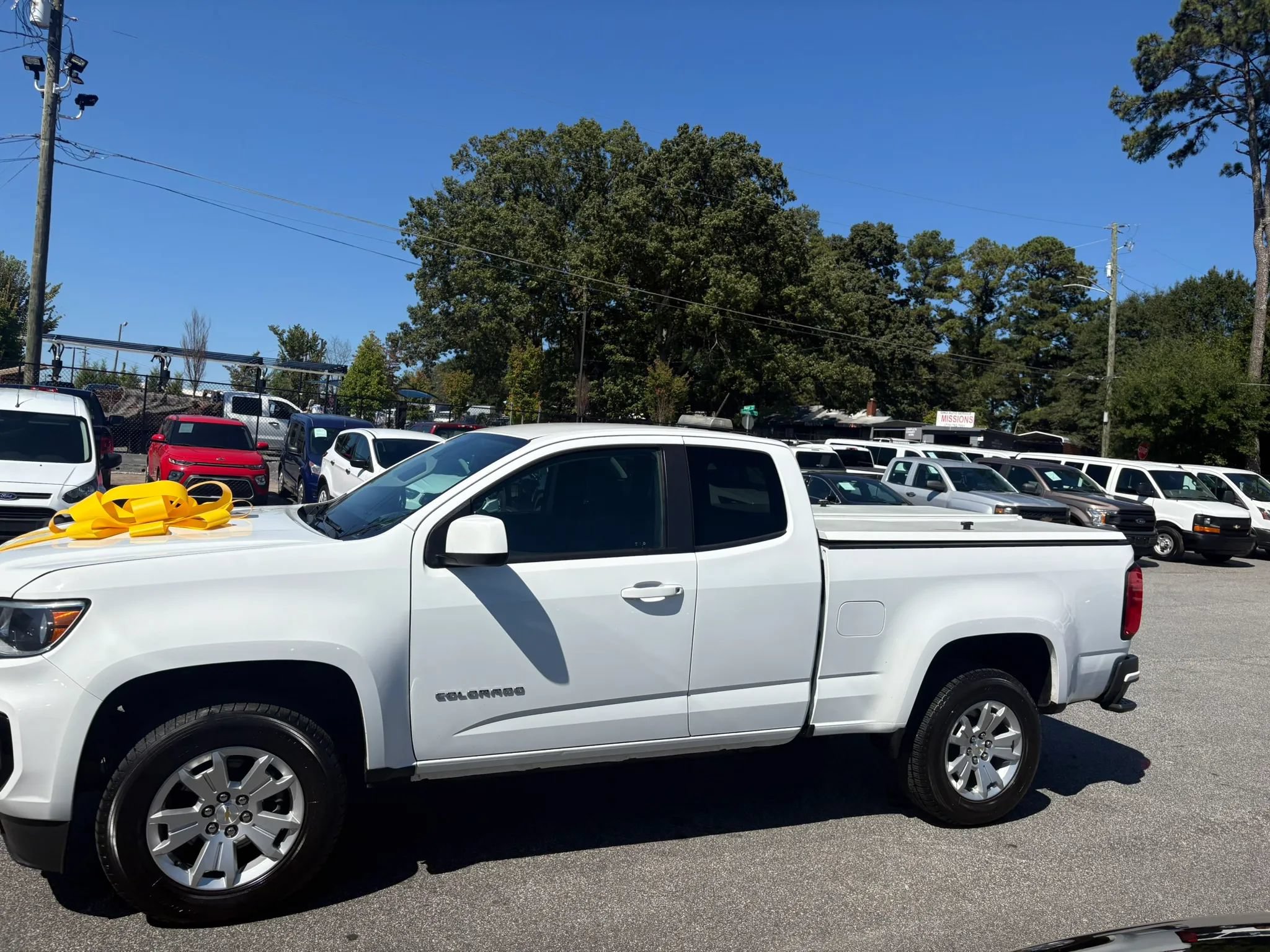 Used 2021 Chevrolet Colorado LT w/ Fleet Safety Package RWD image 7