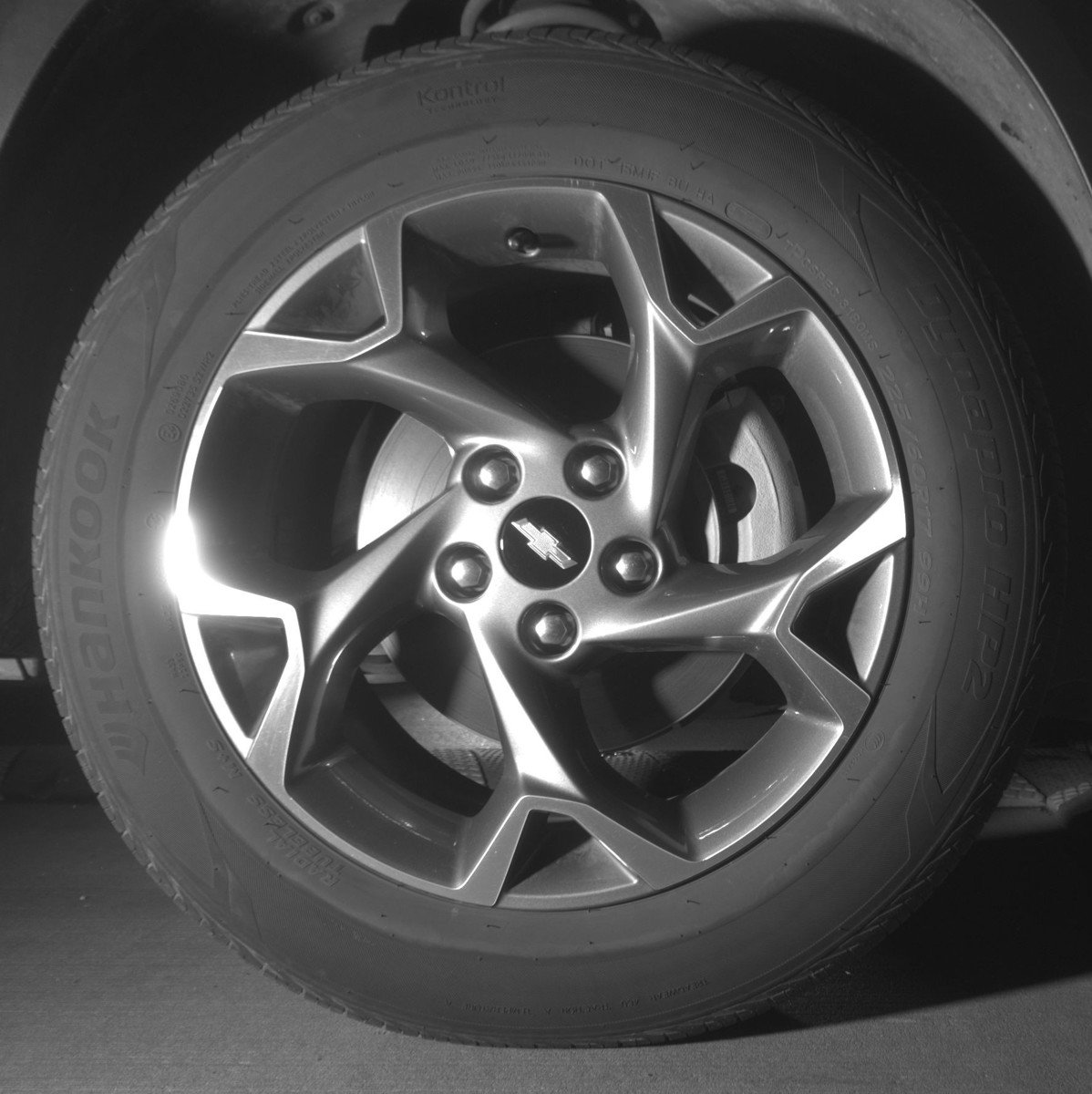 Used 2025 Chevrolet Trax LT FWD image 13