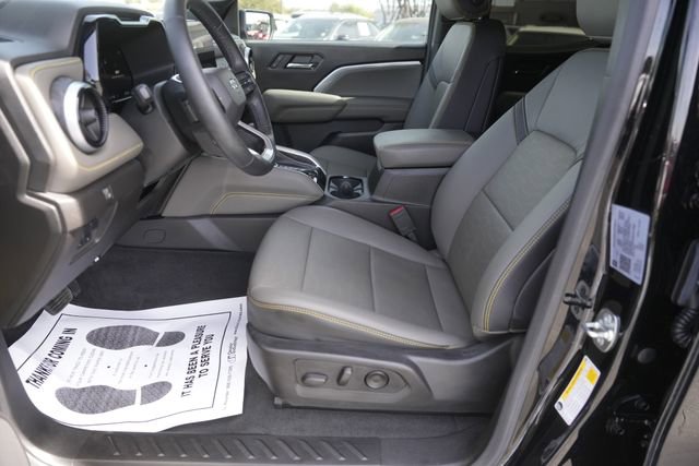 Used 2024 Chevrolet Colorado ZR2 w/ ZR2 Bison Edition AWD/4WD image 9