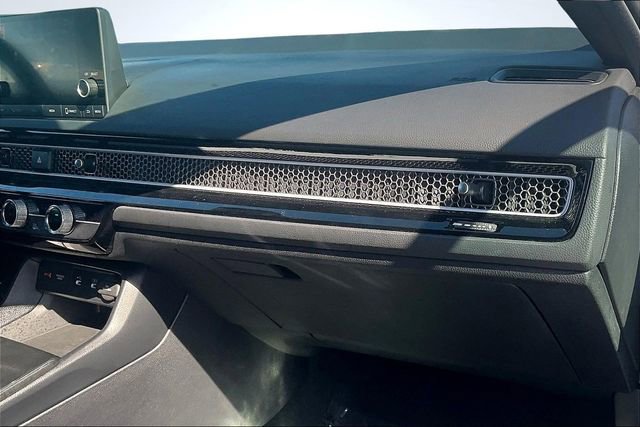 Used 2025 Honda Civic Sport image 17