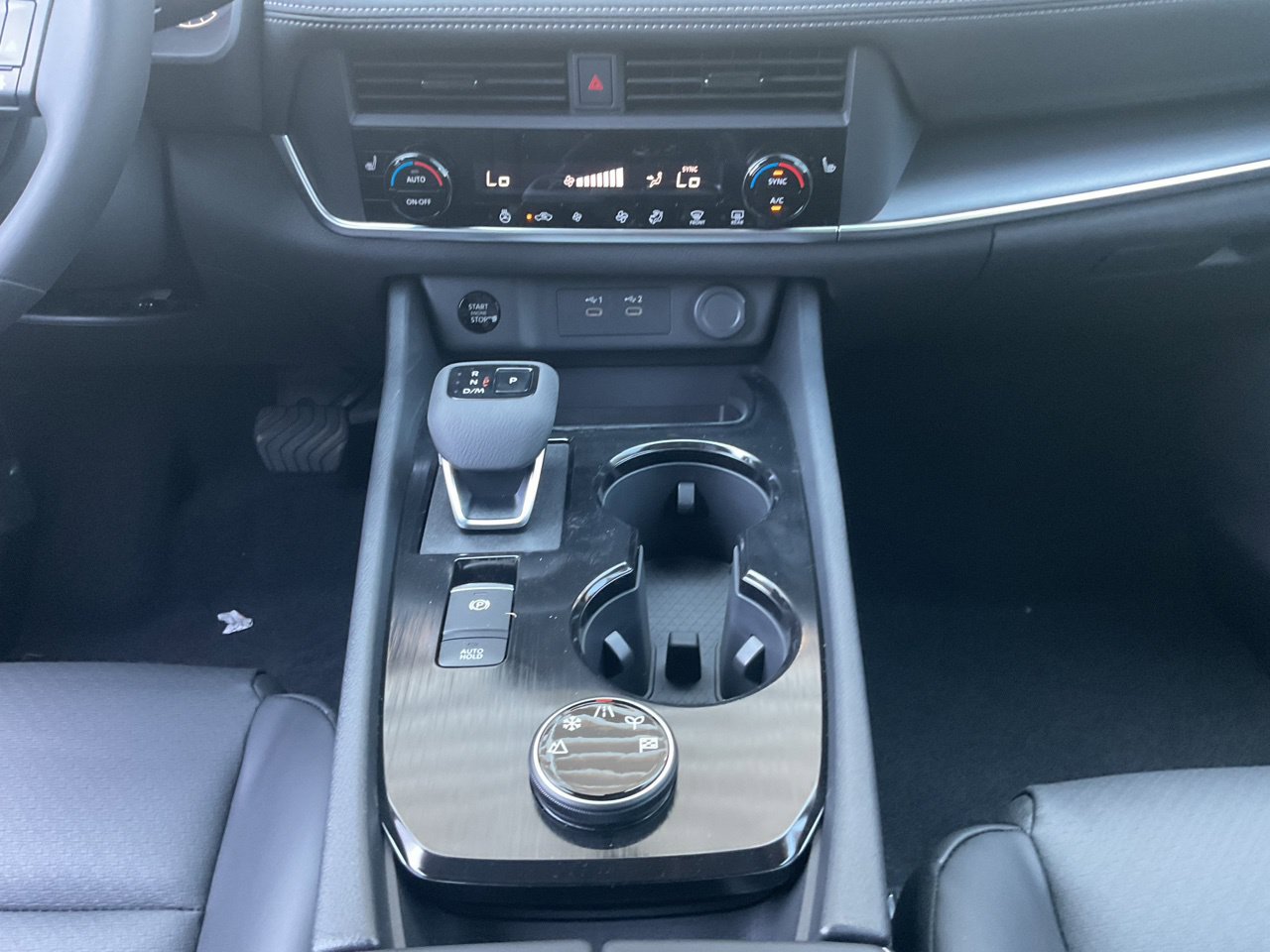 New 2027 Nissan Rogue Dark Armor AWD/4WD image 16