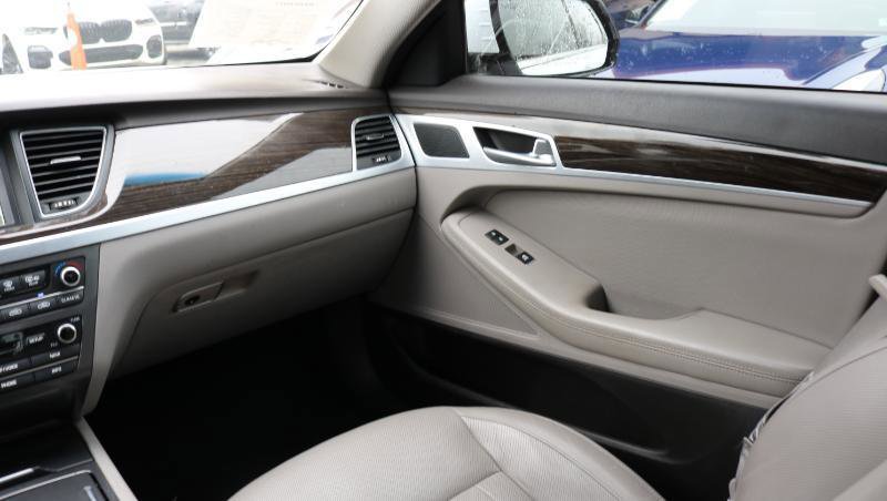 Used 2018 Genesis G80 3.8 image 13