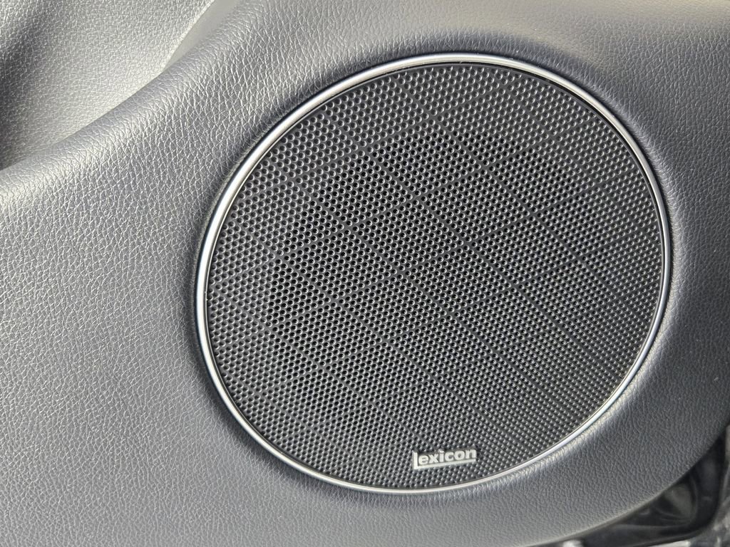 Used 2023 Genesis GV70 3.5T Sport w/ Sport Prestige Package image 26