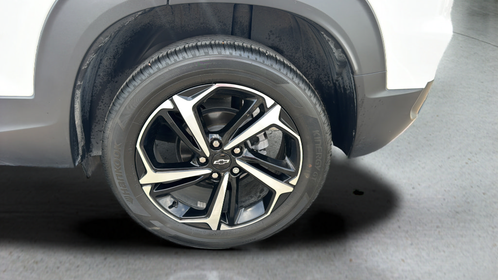 Used 2023 Chevrolet TrailBlazer RS w/ Convenience Package FWD image 18