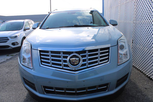 Used 2013 Cadillac SRX Luxury w/ Driver Awareness Package image 3