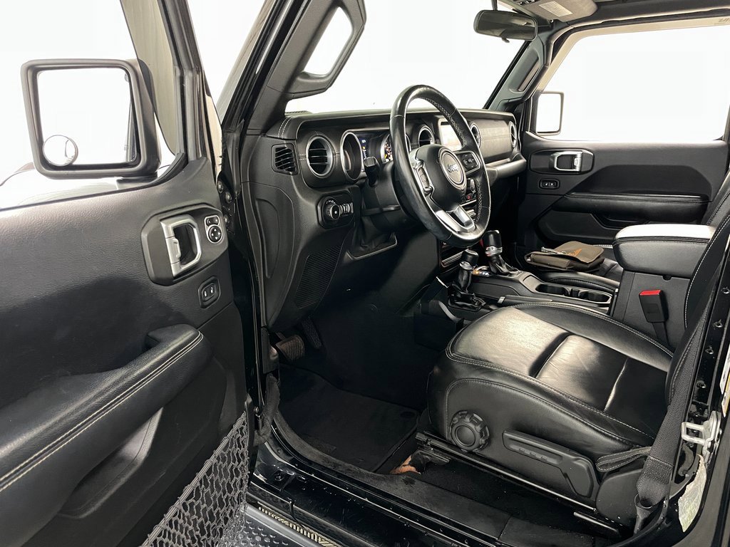 Used 2018 Jeep Wrangler Unlimited Sahara w/ LED Lighting Group image 20