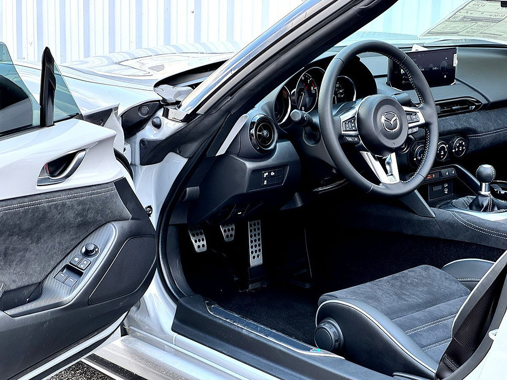 New 2026 MAZDA MX-5 Miata Club w/ Brembo/BBS/Recaro Package RWD image 11