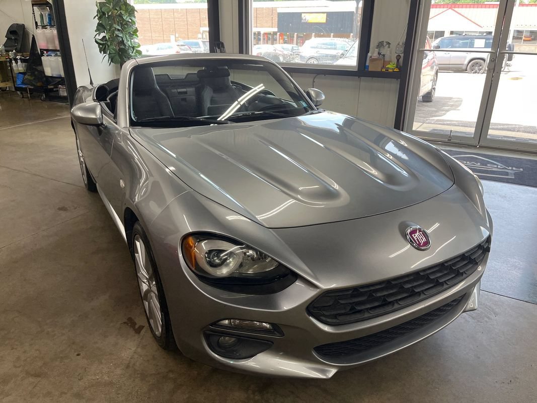 Used 2017 FIAT 124 Spider Lusso RWD image 27