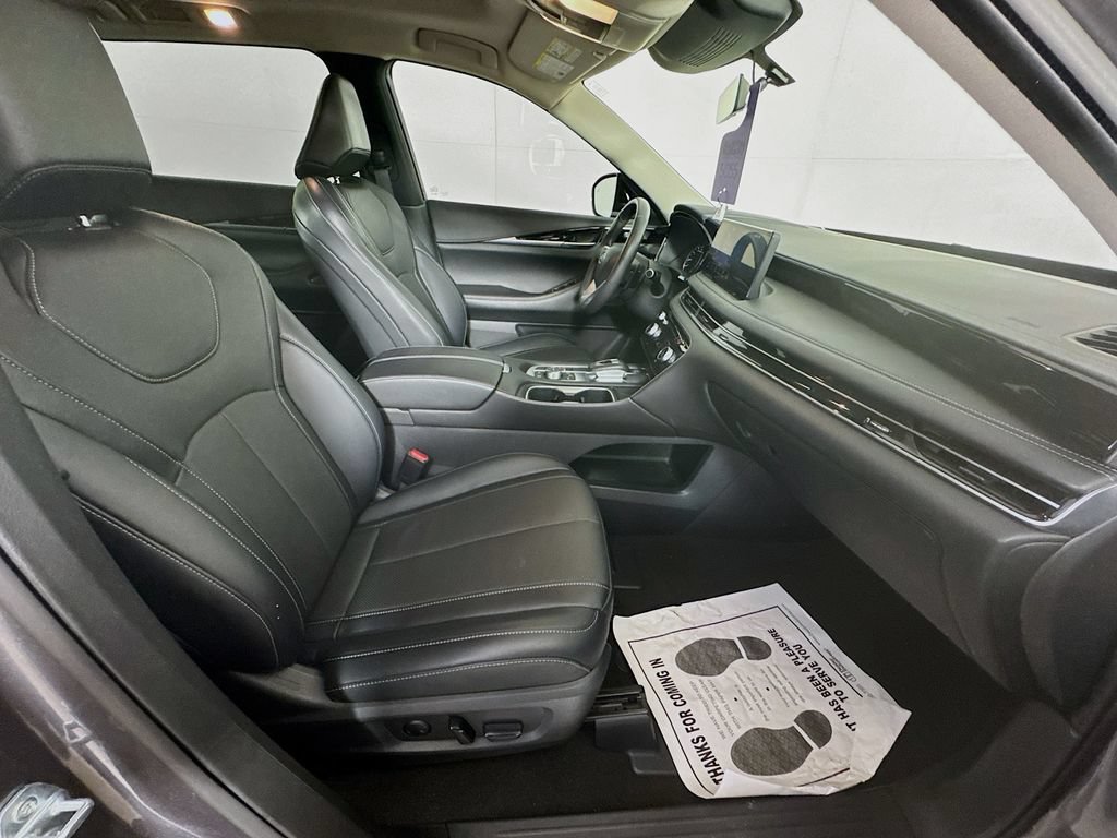 Certified 2023 INFINITI QX60 Pure FWD image 37