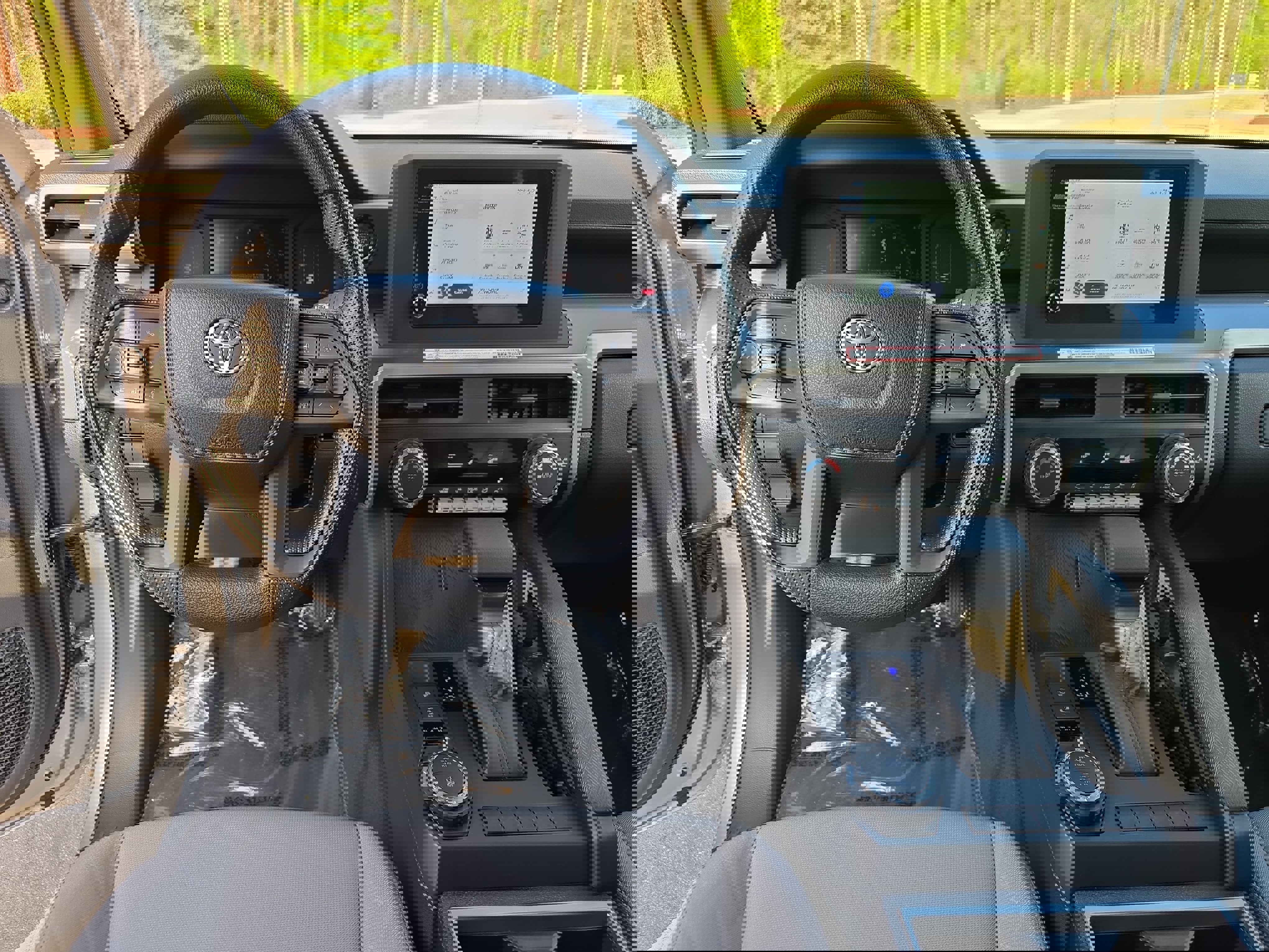 Used 2025 Toyota Tacoma SR5 image 18