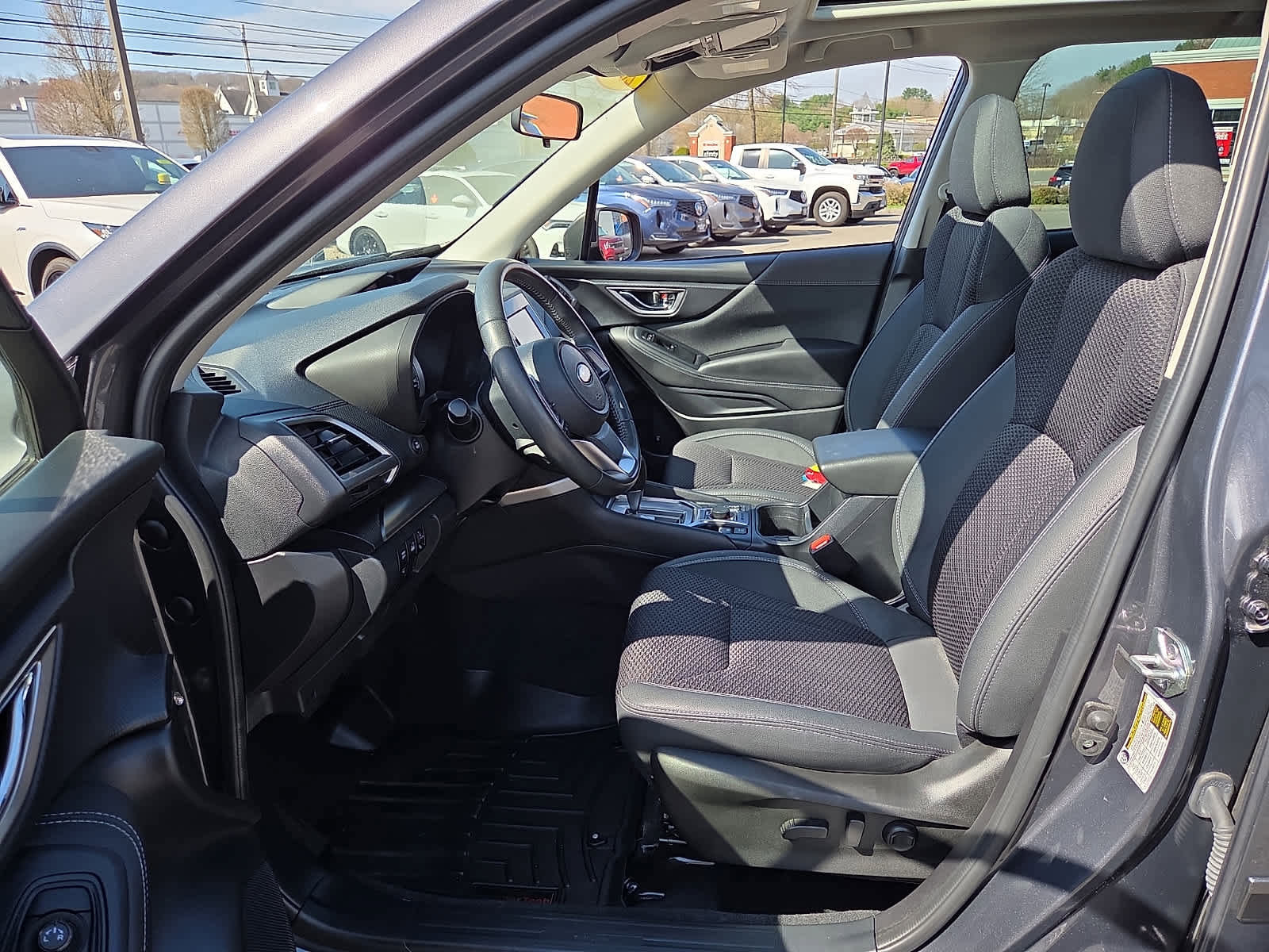 Used 2023 Subaru Forester Premium AWD/4WD image 15