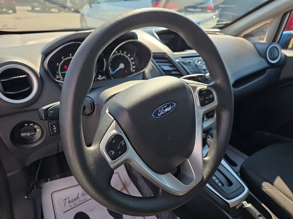 Used 2019 Ford Fiesta SE FWD image 9