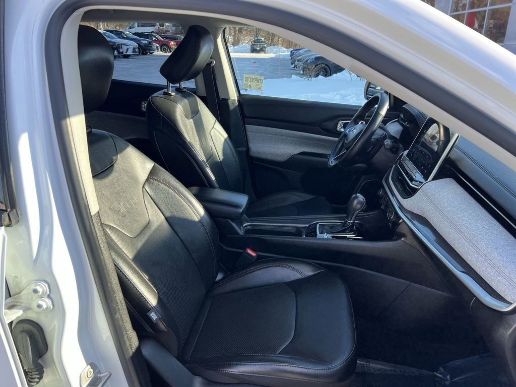 Used 2022 Jeep Compass Latitude image 25