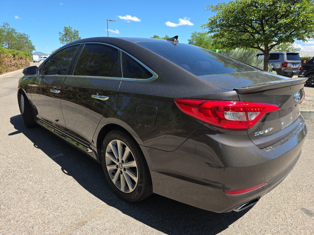 Used 2017 Hyundai Sonata Limited w/ Tech Package 03 FWD image 6
