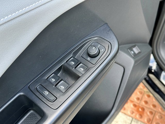 Certified 2024 Volkswagen Taos SE image 11