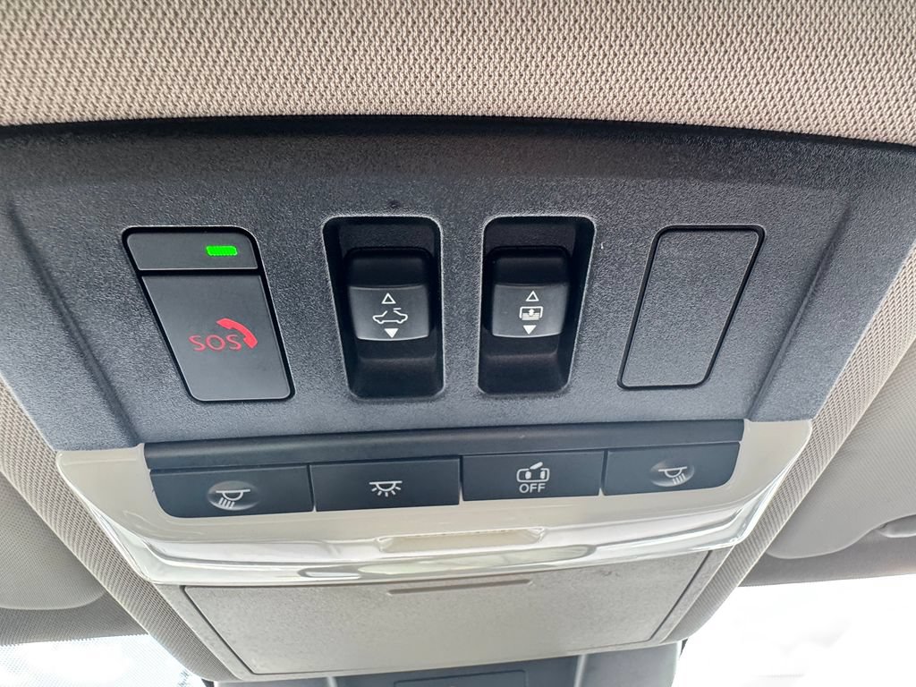 Used 2021 Nissan Rogue SL AWD/4WD image 28