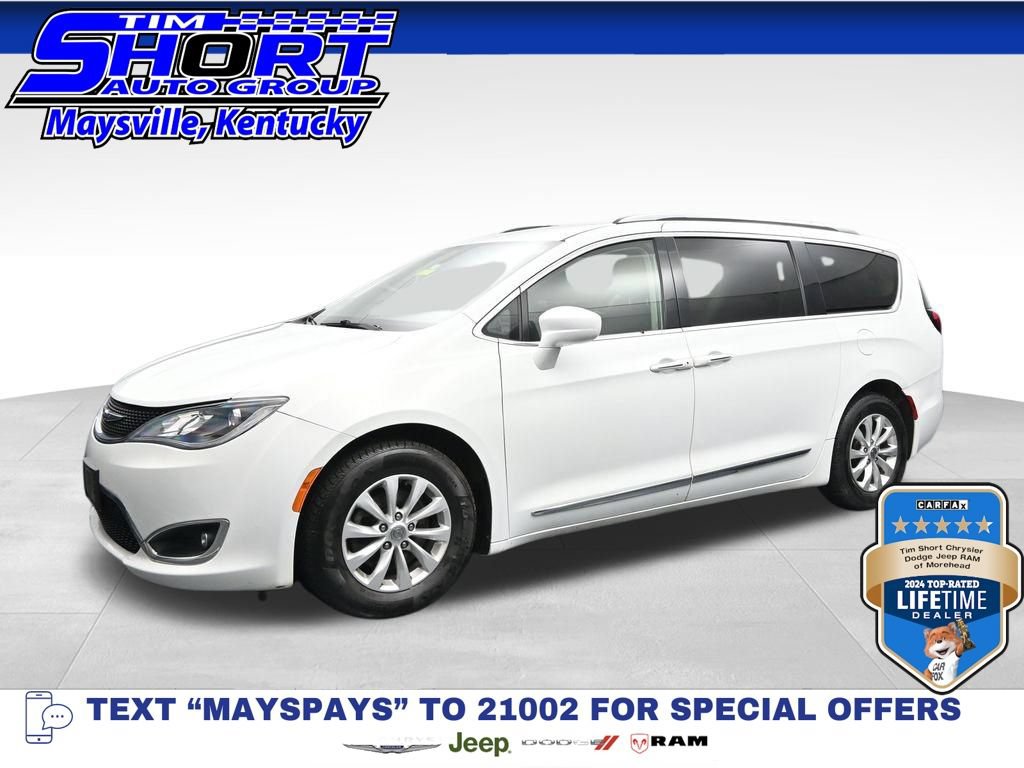 Used 2019 Chrysler Pacifica Touring-L FWD image 1