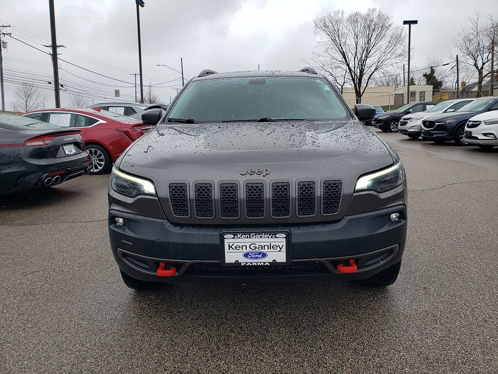 Used 2019 Jeep Cherokee Trailhawk image 2