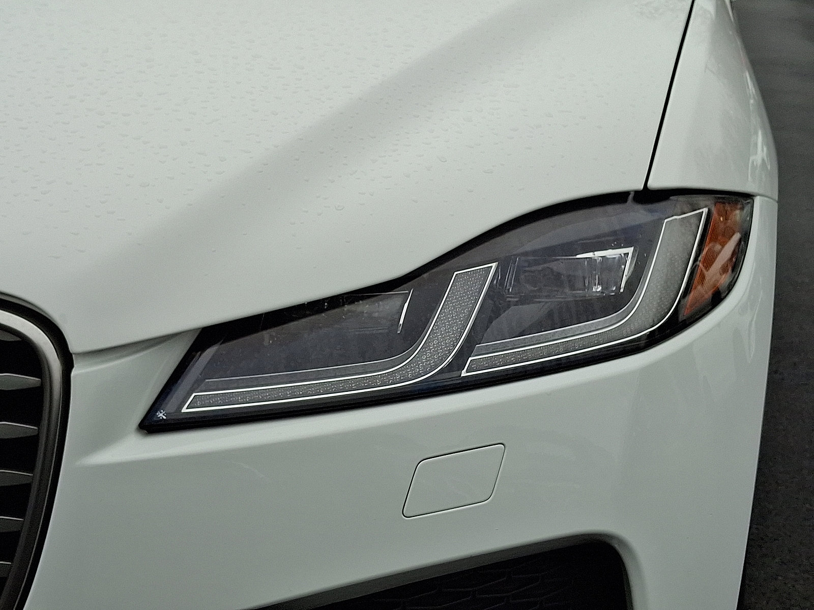 Used 2022 Jaguar F-PACE S image 9