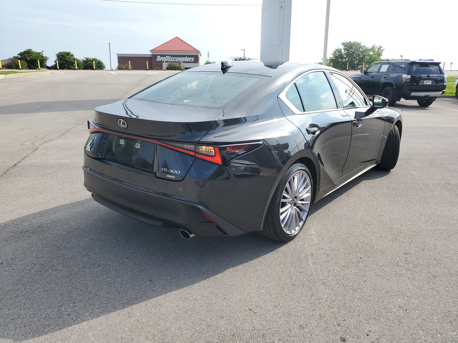 Used 2023 Lexus IS 300 AWD w/ Premium Package image 4