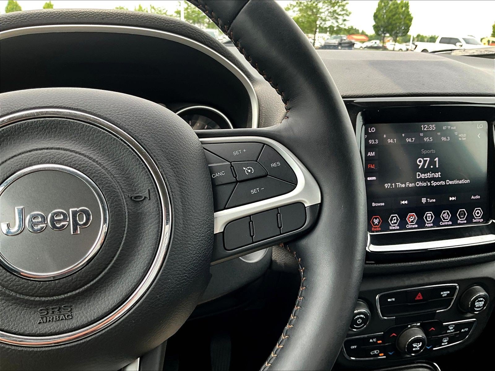 Used 2019 Jeep Compass Limited AWD/4WD image 12