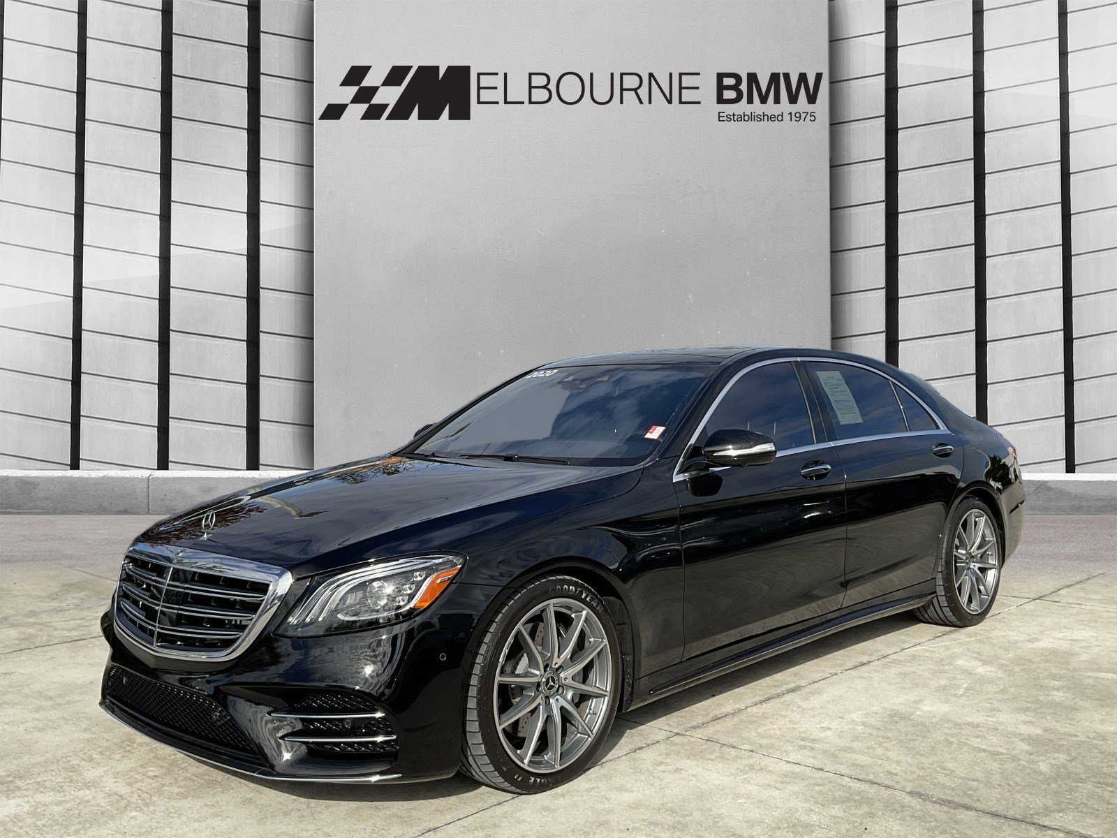 Used 2020 Mercedes-Benz S 560 Sedan image 3