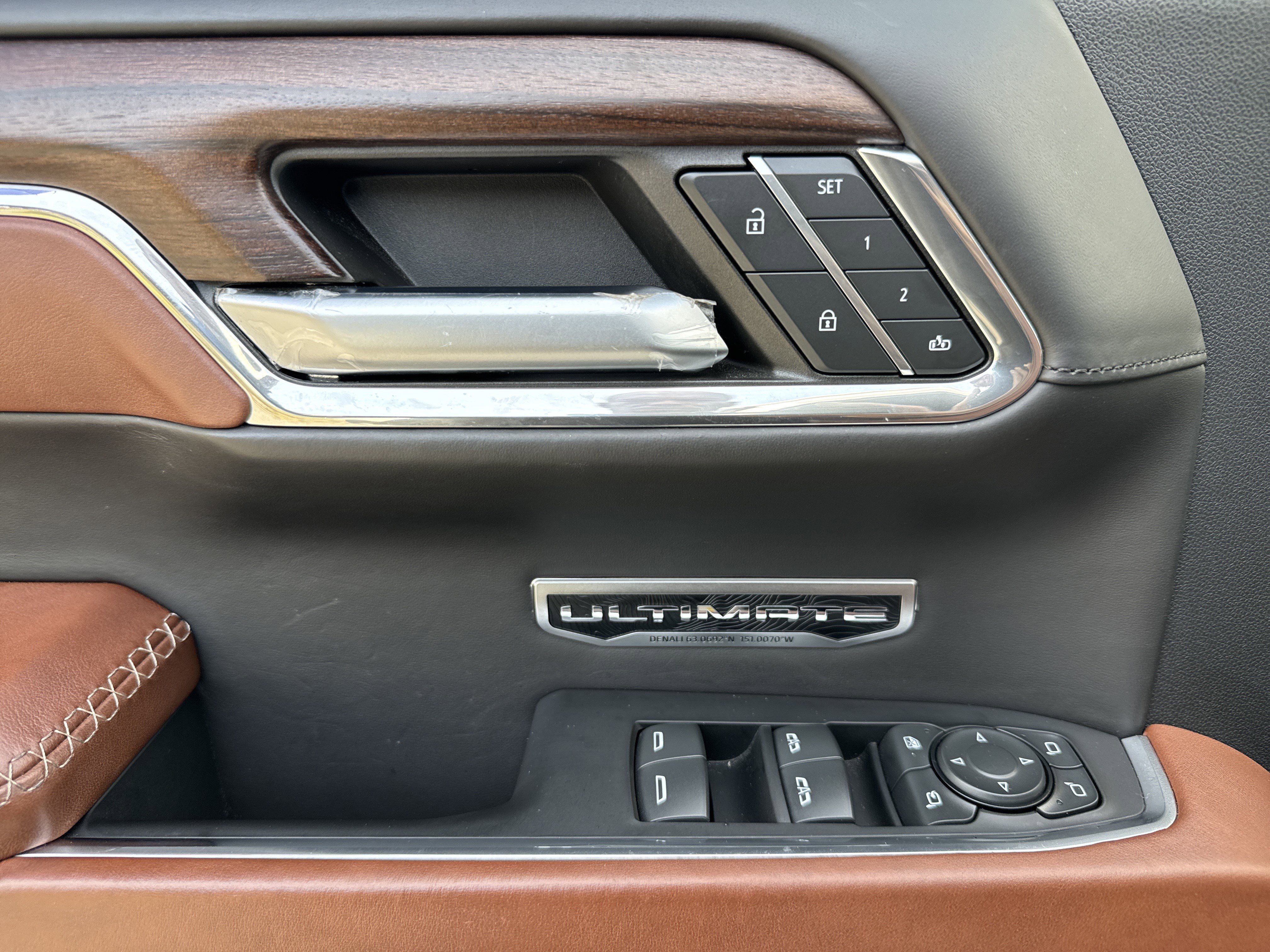Used 2024 GMC Sierra 1500 Denali Ultimate image 15