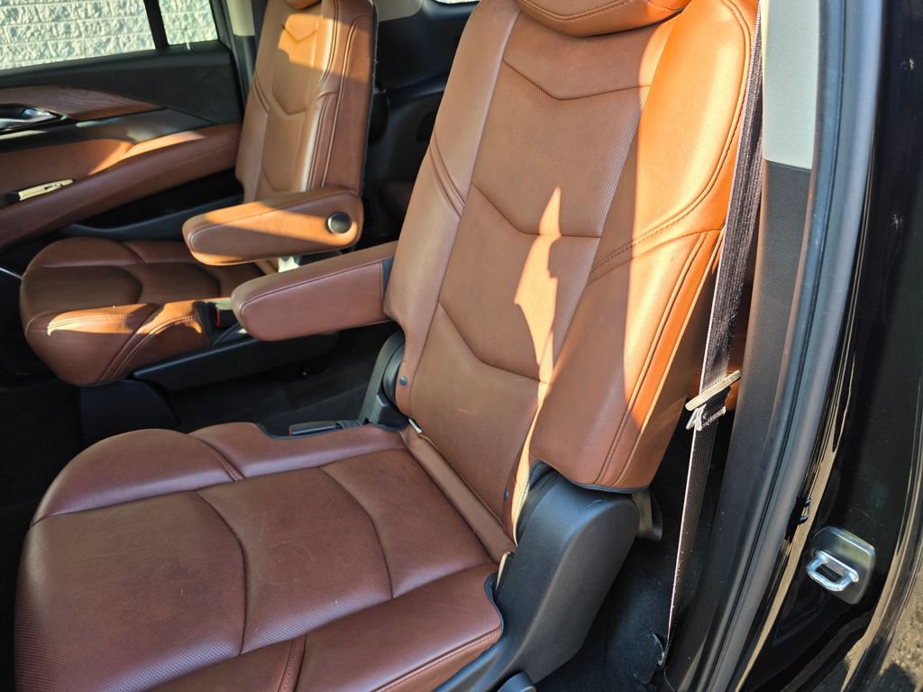 Used 2015 Cadillac Escalade ESV Premium AWD/4WD image 16