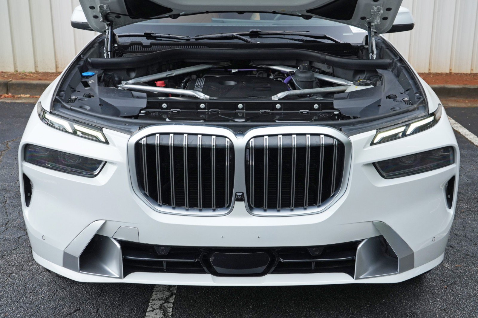 Used 2024 BMW X7 xDrive40i AWD/4WD image 8