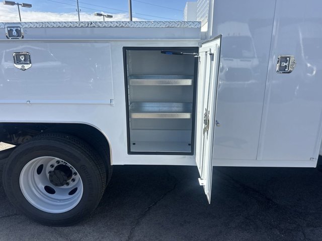 New 2025 Ford F550 XL 11Ft Scelzi Contractor Body image 8